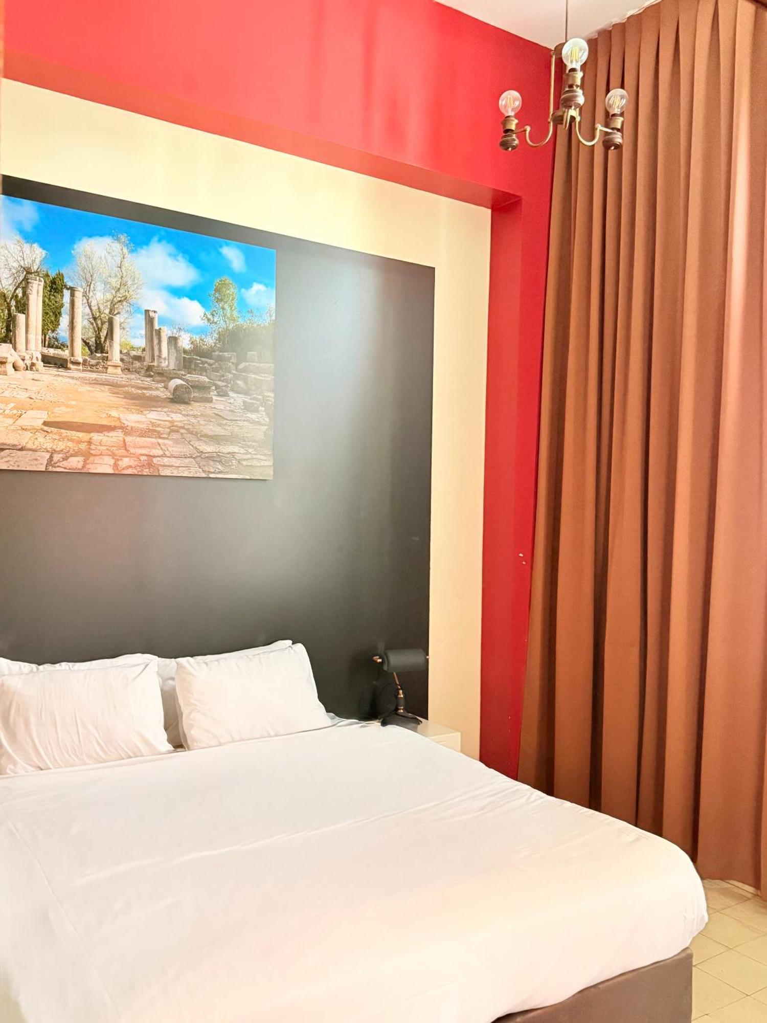Inta Hotel (Adults Only) Тель-Авив Экстерьер фото
