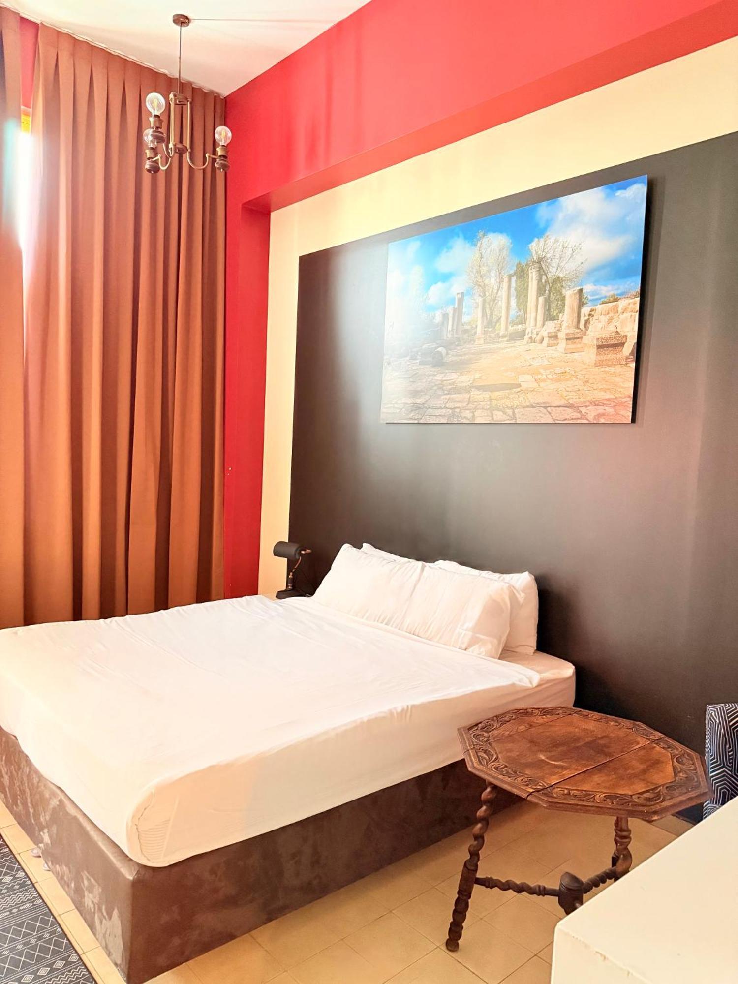 Inta Hotel (Adults Only) Тель-Авив Экстерьер фото